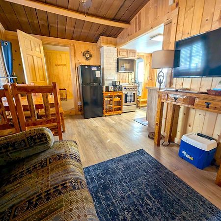 Yellowstone'S Treasure Cabins Gardiner Zewnętrze zdjęcie