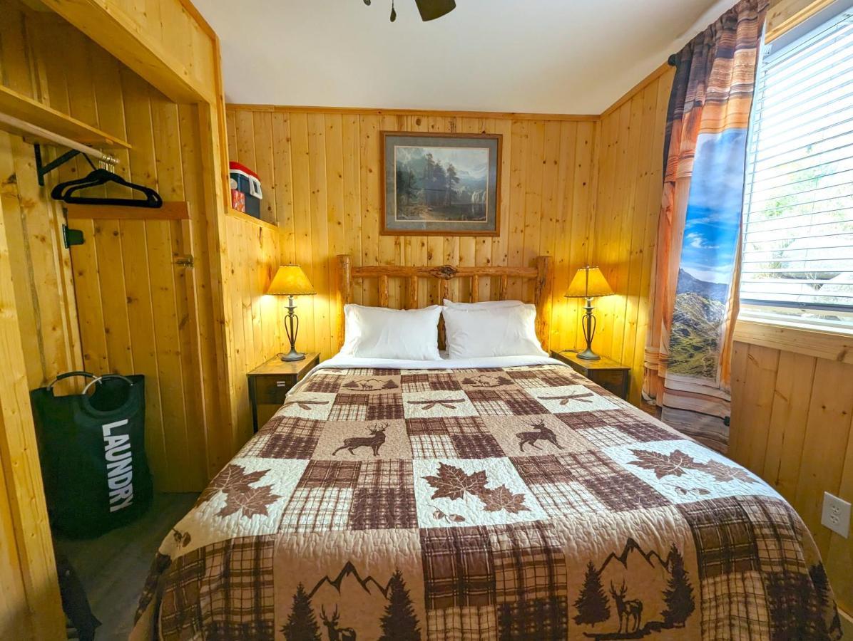 Yellowstone'S Treasure Cabins Gardiner Zewnętrze zdjęcie