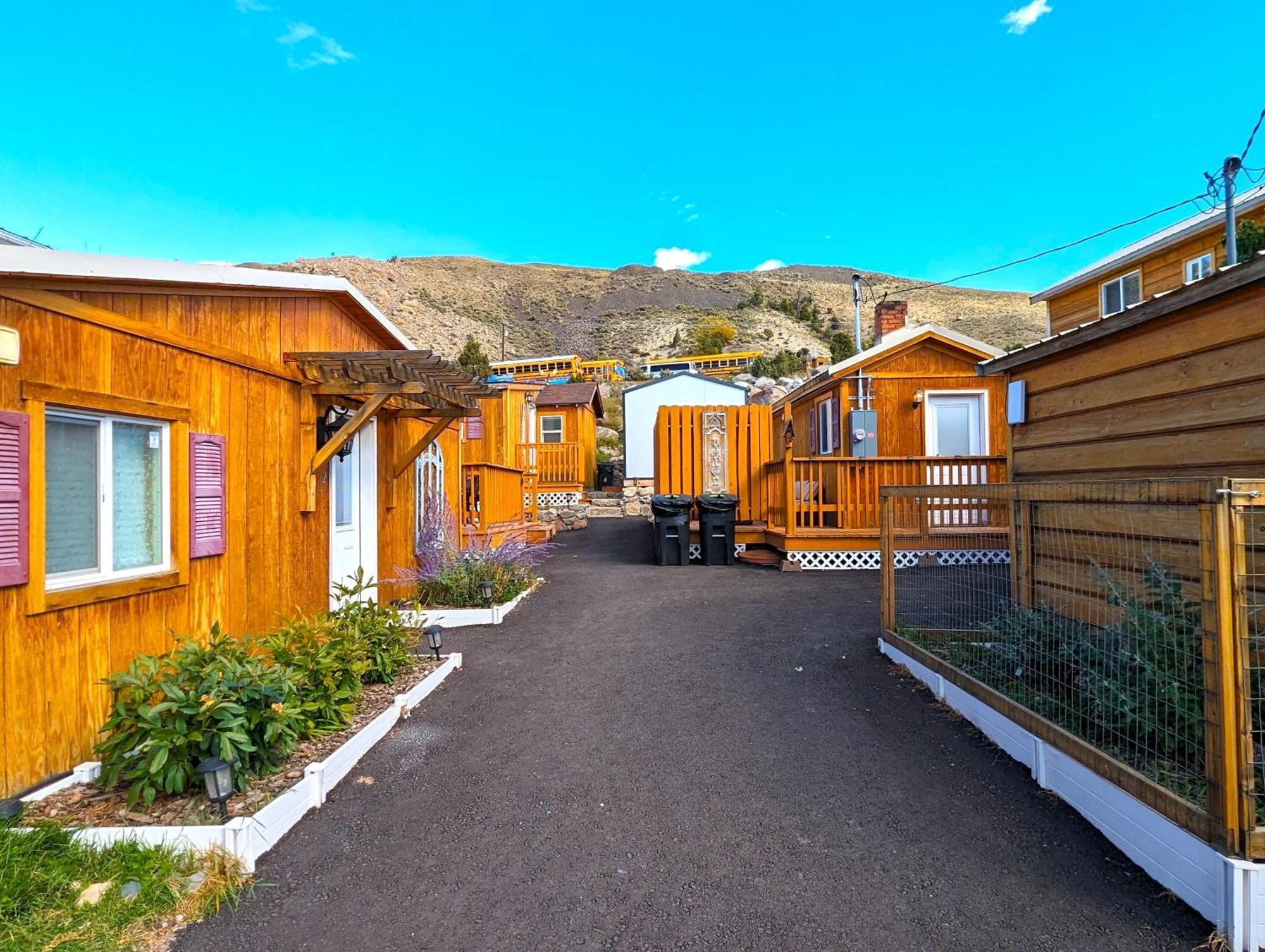 Yellowstone'S Treasure Cabins Gardiner Zewnętrze zdjęcie