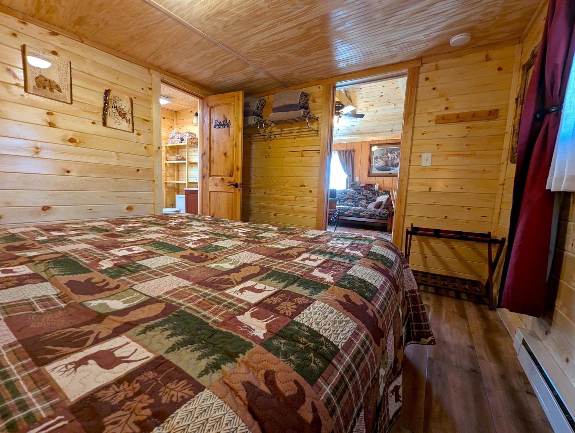 Yellowstone'S Treasure Cabins Gardiner Zewnętrze zdjęcie
