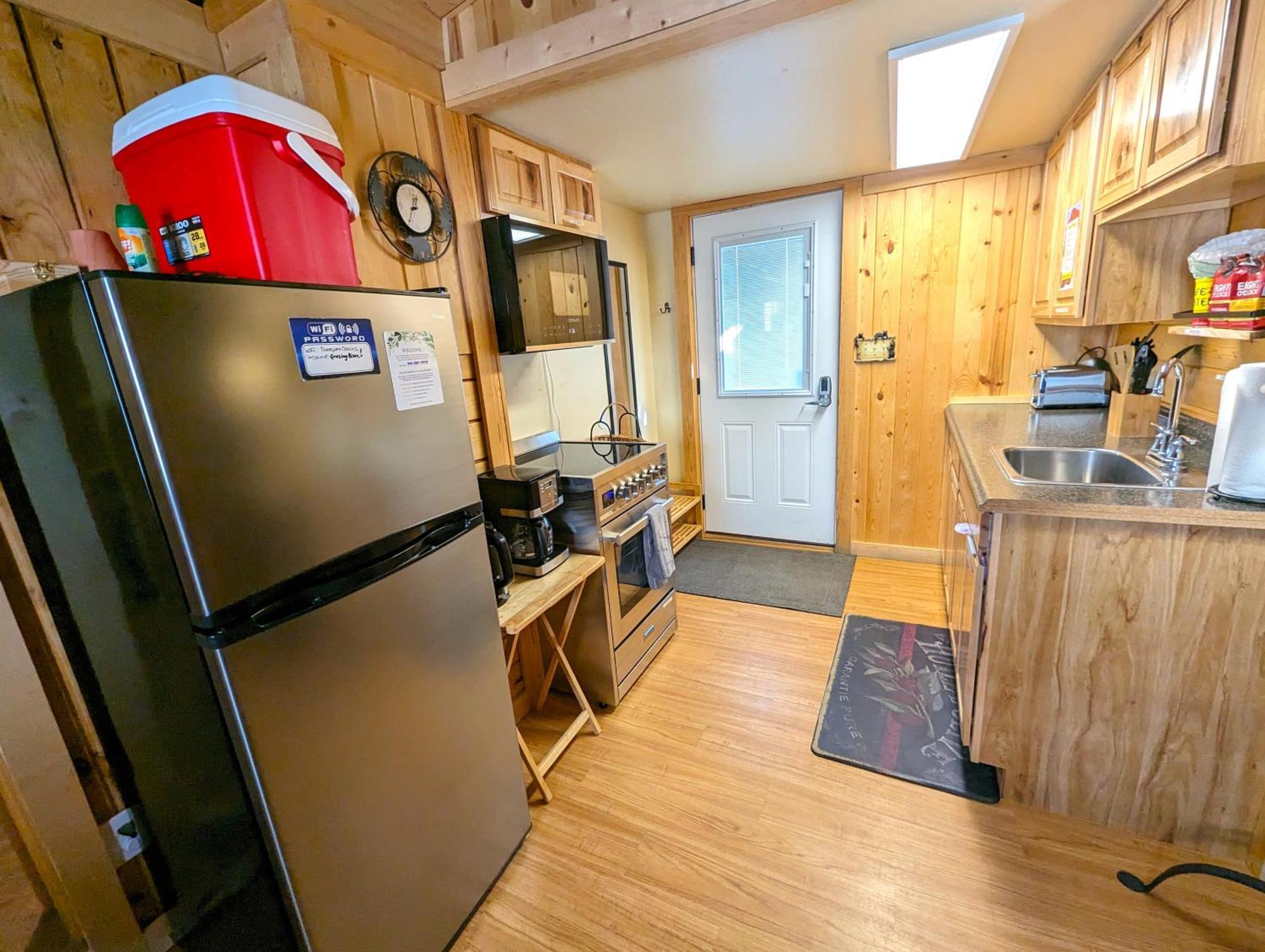 Yellowstone'S Treasure Cabins Gardiner Zewnętrze zdjęcie